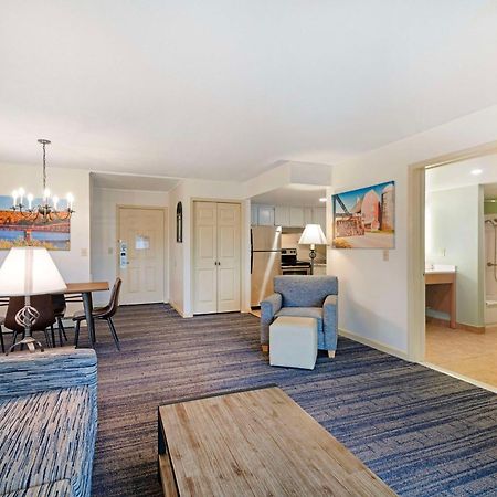 Best Western Inn & Suites Rutland-Killington Exterior photo