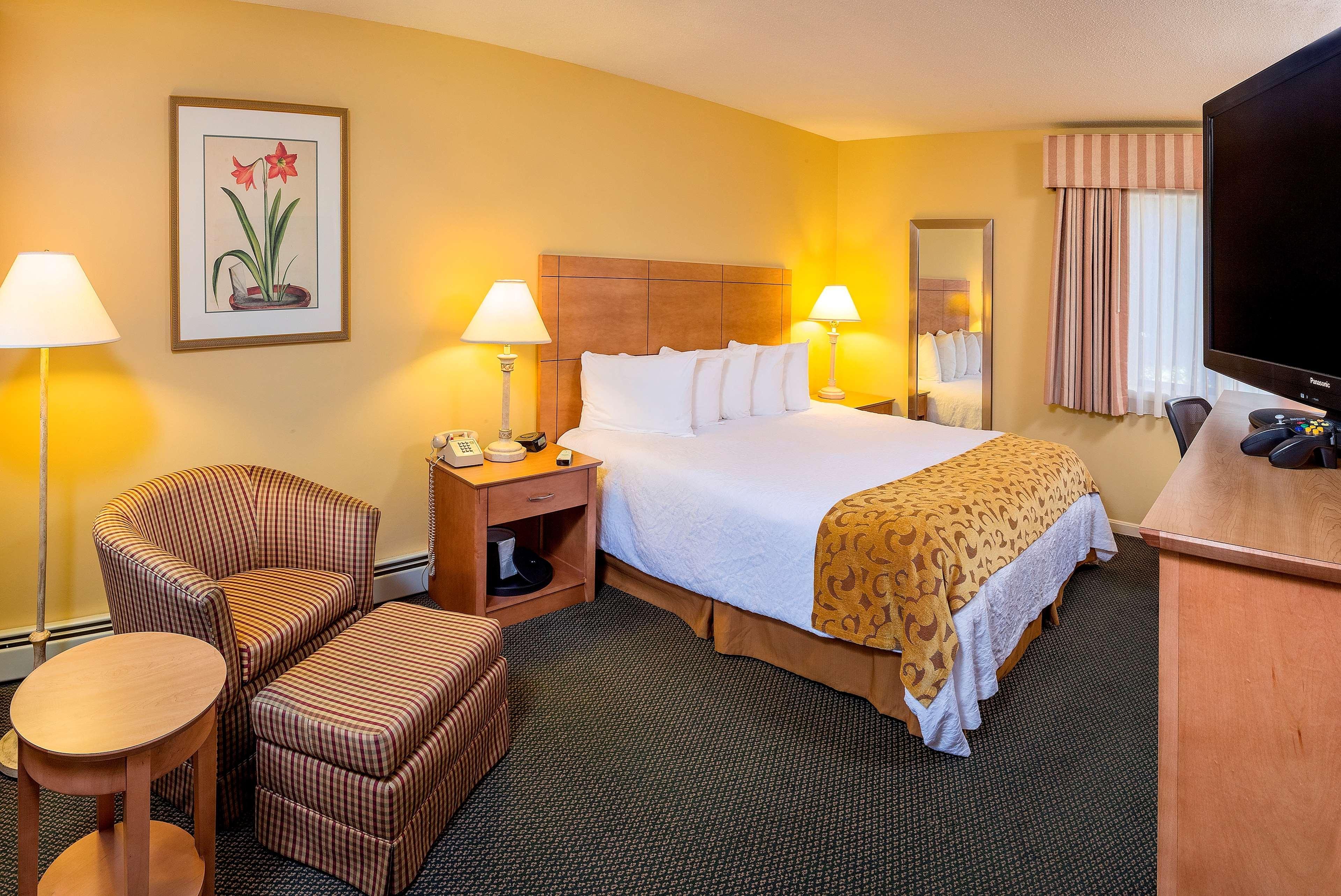 Best Western Inn & Suites Rutland-Killington Exterior photo