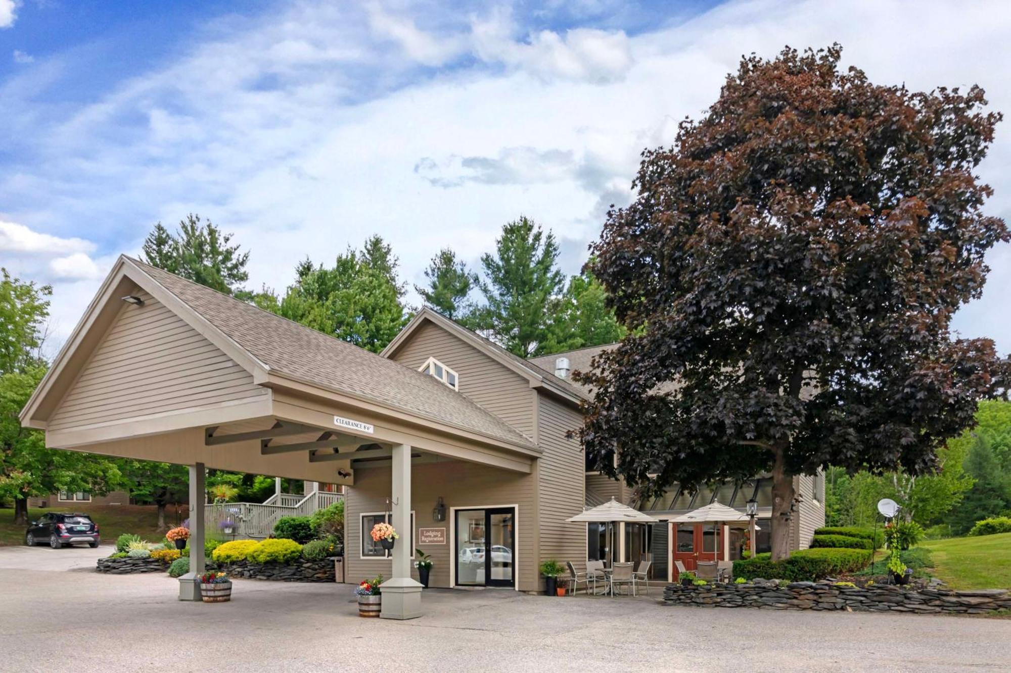 Best Western Inn & Suites Rutland-Killington Exterior photo