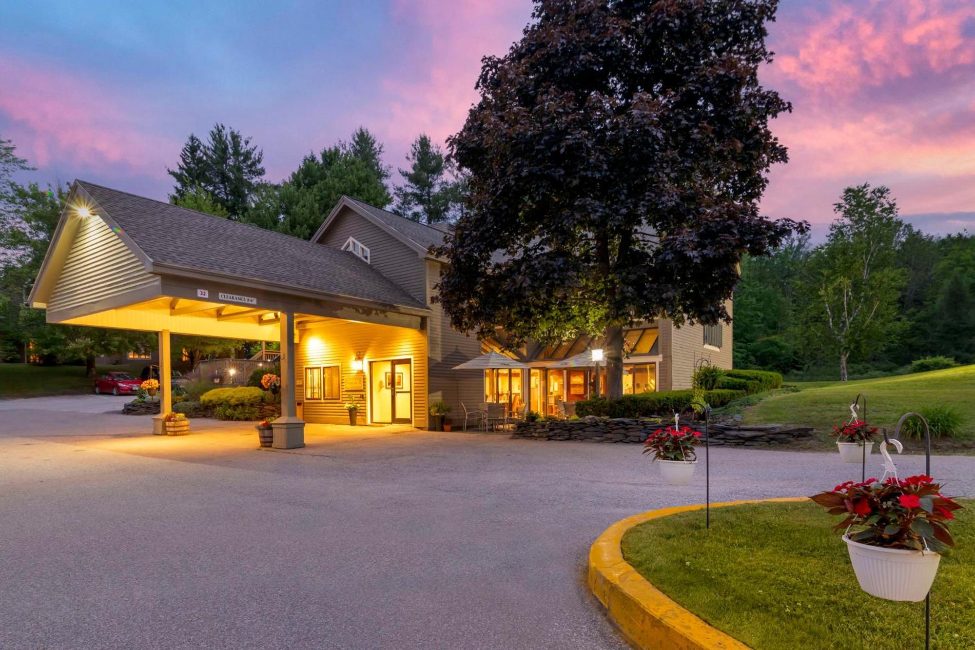 Best Western Inn & Suites Rutland-Killington Exterior photo